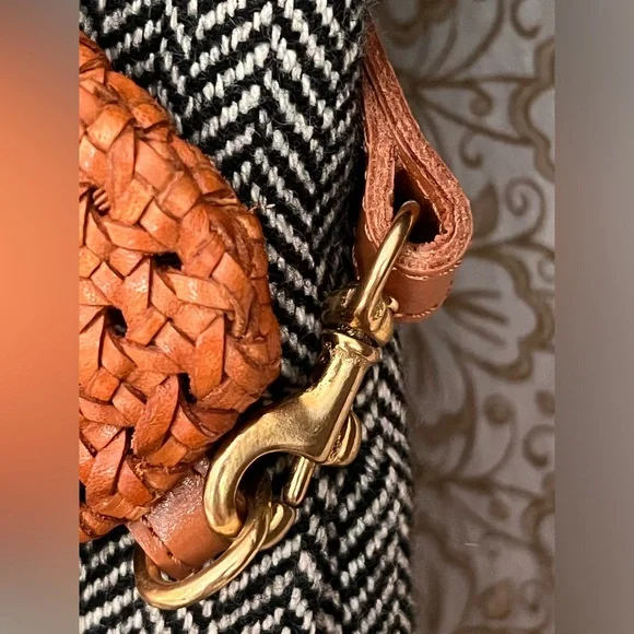 CLARE V | Grande Fanny - Picture 4 of 9